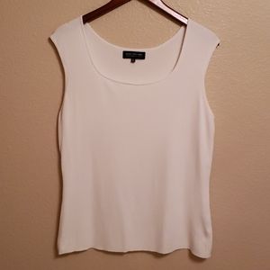 Sleeveless shell